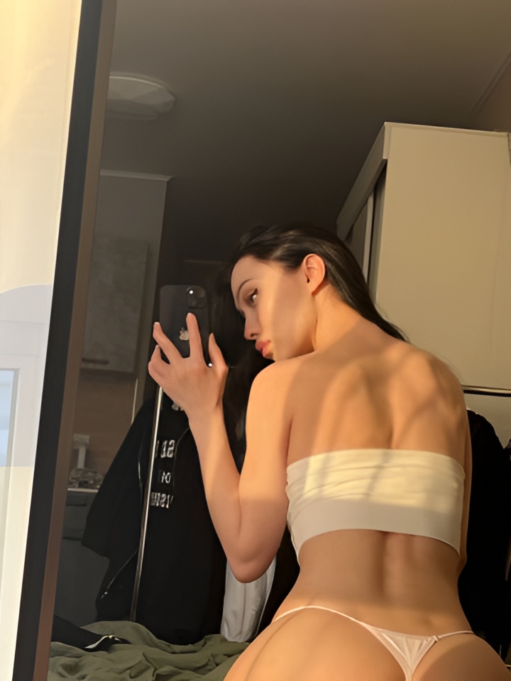 Лизочка привлекальеная девушка из Лабытнанги цена от 2000 руб