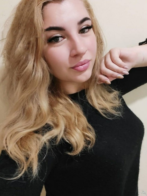 Олеся привлекательная девушка из Лабытнанги цена от 3500 руб