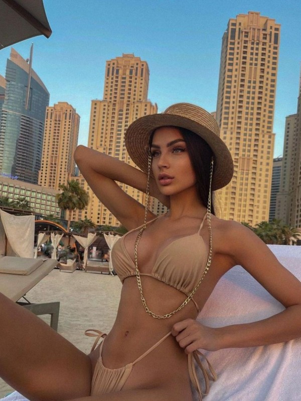 Олечка привлекательная девушка из Лабытнанги цена от 3000 руб